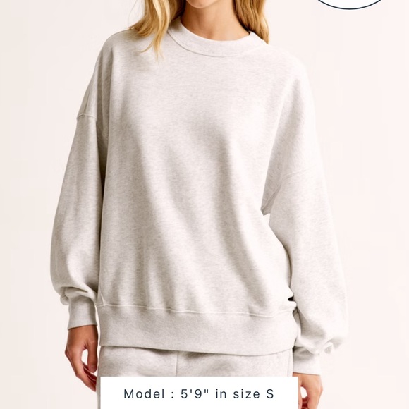 Oversized Sunday Crew - Picture 2 of 3